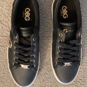 Guess Sneakers black with Gold Accents